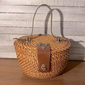 Patricia Nash Caselle Basket